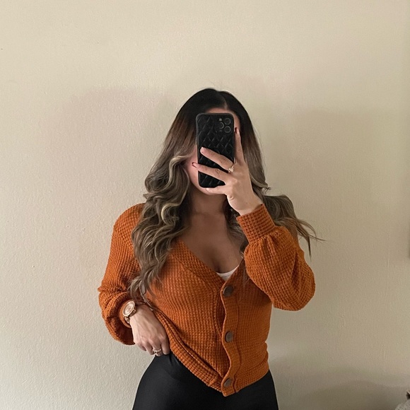 Derek Heart rust cardigan - Picture 3 of 6